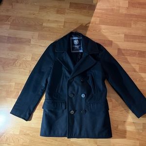 Classic, navy blue Peacoat in excellent condition. Size M.